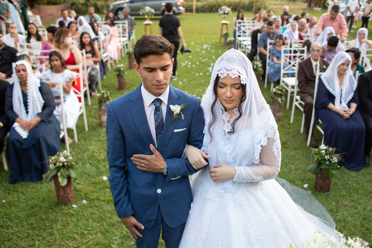 foto-fotografia-evento-casamento-ensaio-precasamento-prewedding-casamento-noivos-noivas-wedding-natureza-campo-uberaba-minas-igreja-cerimonia-vestido-festa