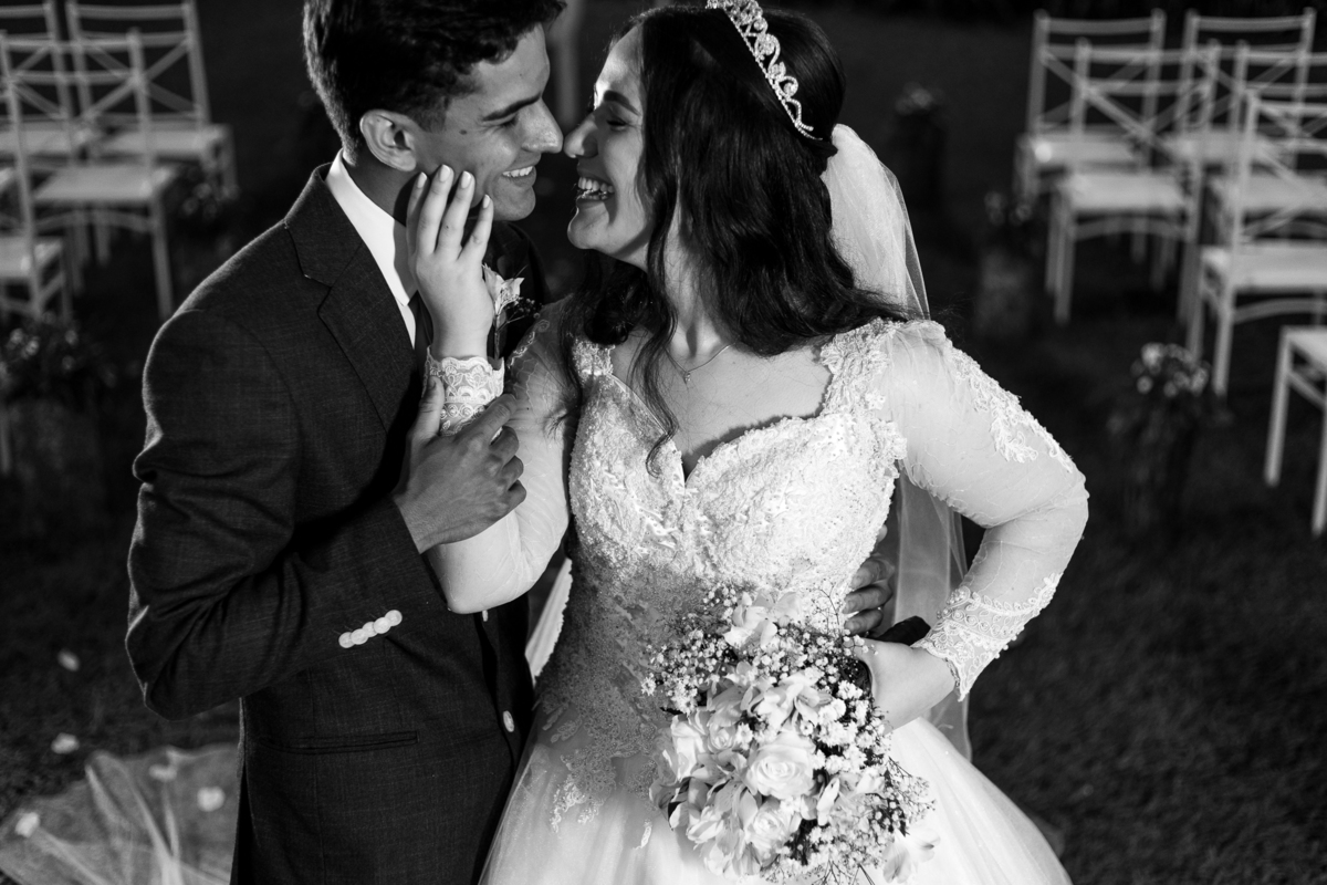 foto-fotografia-evento-casamento-ensaio-precasamento-prewedding-casamento-noivos-noivas-wedding-natureza-campo-uberaba-minas-igreja-cerimonia-vestido-festa