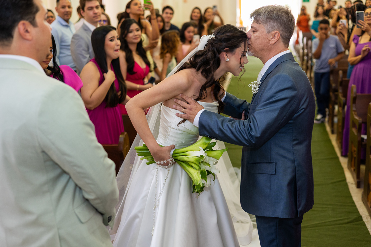 foto-fotografia-evento-casamento-ensaio-precasamento-prewedding-casamento-noivos-noivas-wedding-natureza-igreja-cerimonia-campo-vestido-buque-uberaba-minas