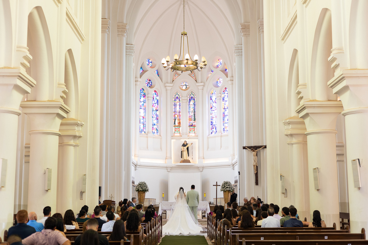foto-fotografia-evento-casamento-ensaio-precasamento-prewedding-casamento-noivos-noivas-wedding-natureza-igreja-cerimonia-campo-vestido-buque-uberaba-minas