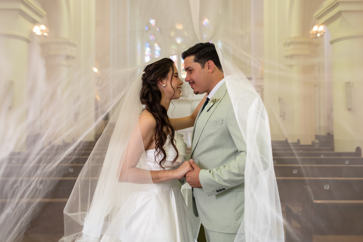 foto-fotografia-evento-casamento-ensaio-precasamento-prewedding-casamento-noivos-noivas-wedding-natureza-igreja-cerimonia-campo-vestido-buque-uberaba-minas