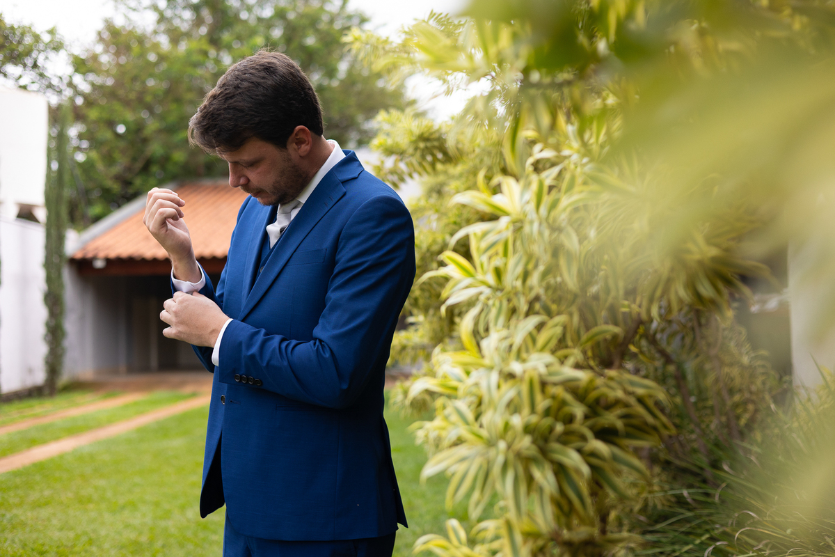 foto-fotografia-evento-casamento-ensaio-precasamento-prewedding-casamento-noivos-noivas-wedding-natureza-igreja-cerimonia-campo-vestido-buque-uberaba-minas