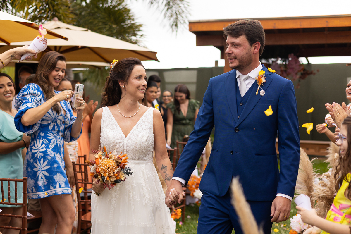 foto-fotografia-evento-casamento-ensaio-precasamento-prewedding-casamento-noivos-noivas-wedding-natureza-igreja-cerimonia-campo-vestido-buque-uberaba-minas