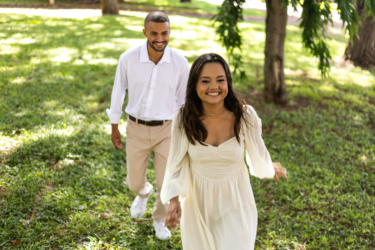 foto-fotografia-evento-casamento-ensaio-precasamento-prewedding-casamento-noivos-noivas-wedding-natureza-igreja-cerimonia-campo-vestido-buque-uberaba-minas
