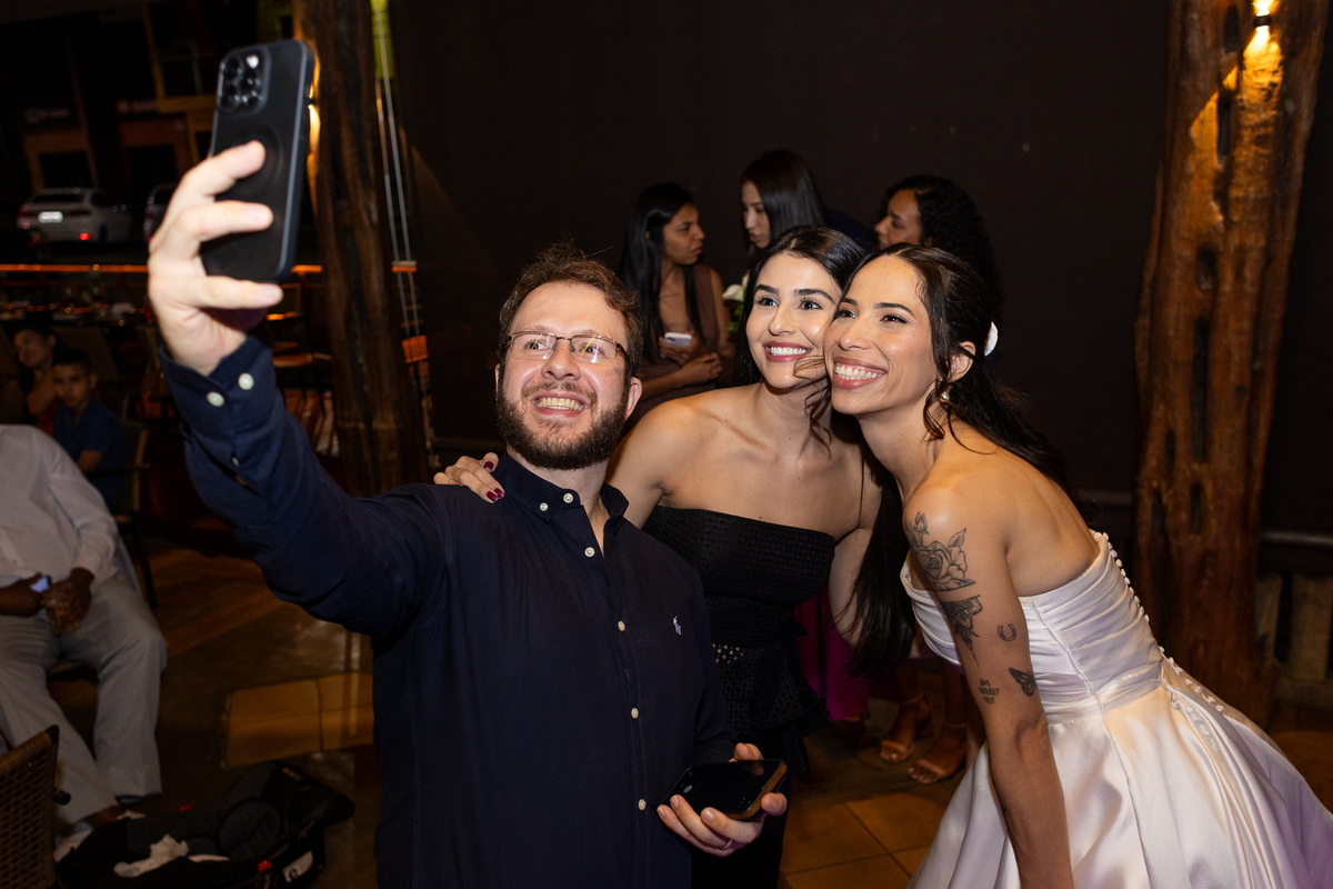 foto-fotografia-evento-casamento-ensaio-precasamento-prewedding-casamento-noivos-noivas-wedding-natureza-igreja-cerimonia-campo-vestido-buque-uberaba-minas