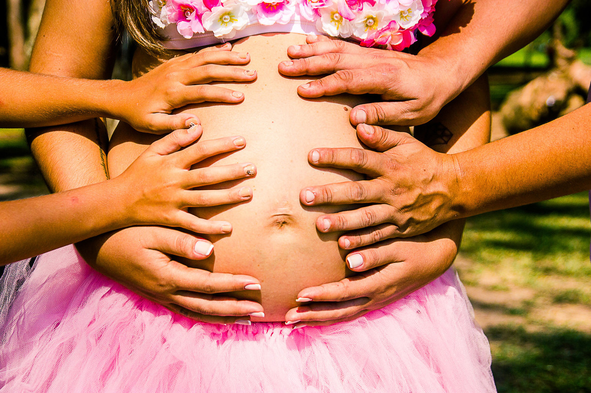 Barriga de gestante ensaio