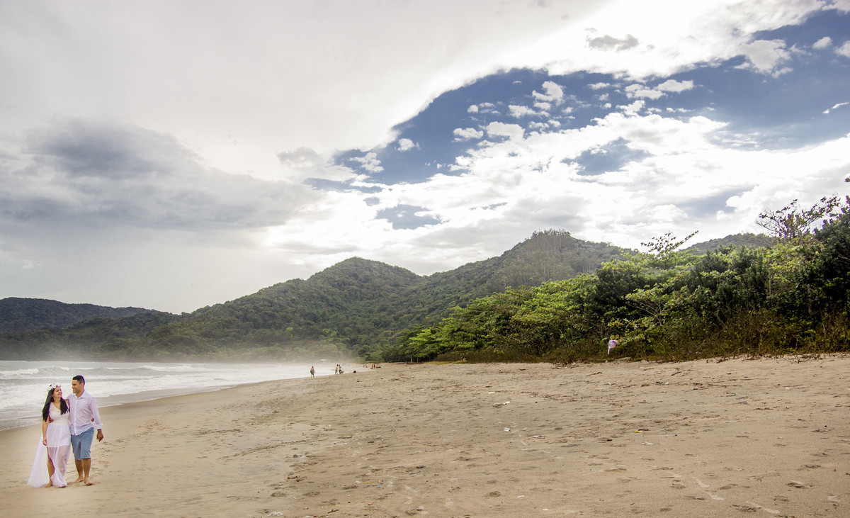 Pre-wedding-noivos-praia-lufabricio