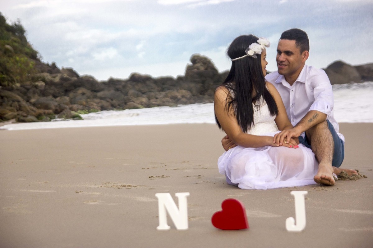 Pre-wedding-noivos-praia-lufabricio