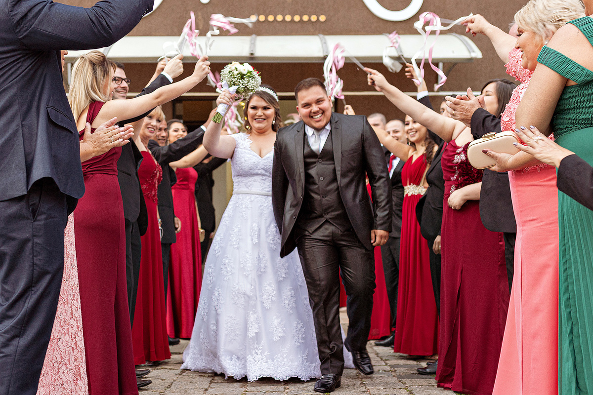 Saída dos noivos Casamento Curitiba-PR