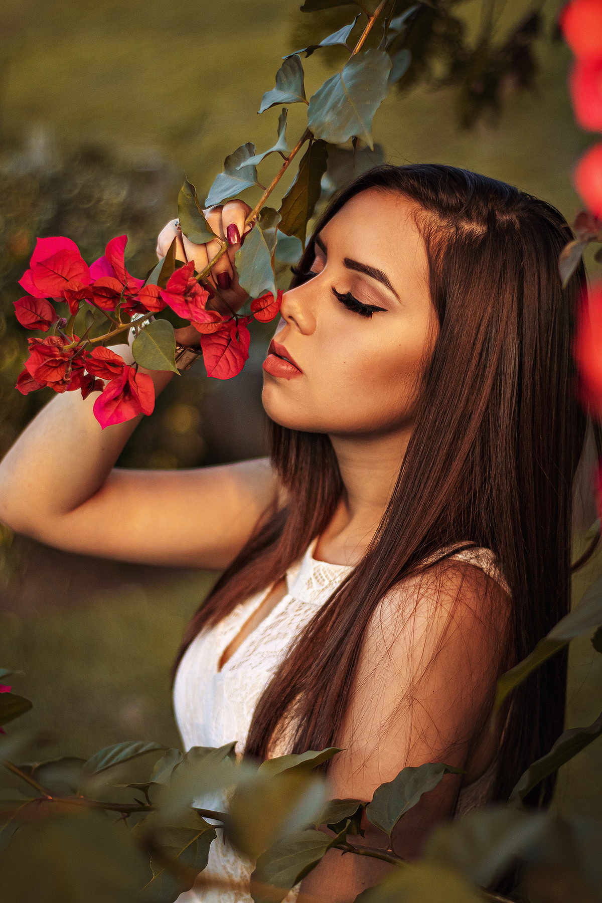 Ensaio Feminino Externo com Florzinhas Hotel Estância Betânia - Colombo/PR