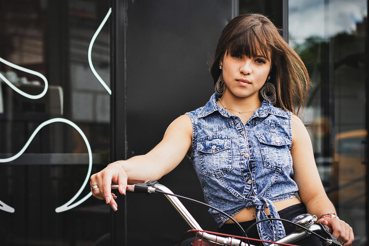 Ensaio Feminino com Bicicleta