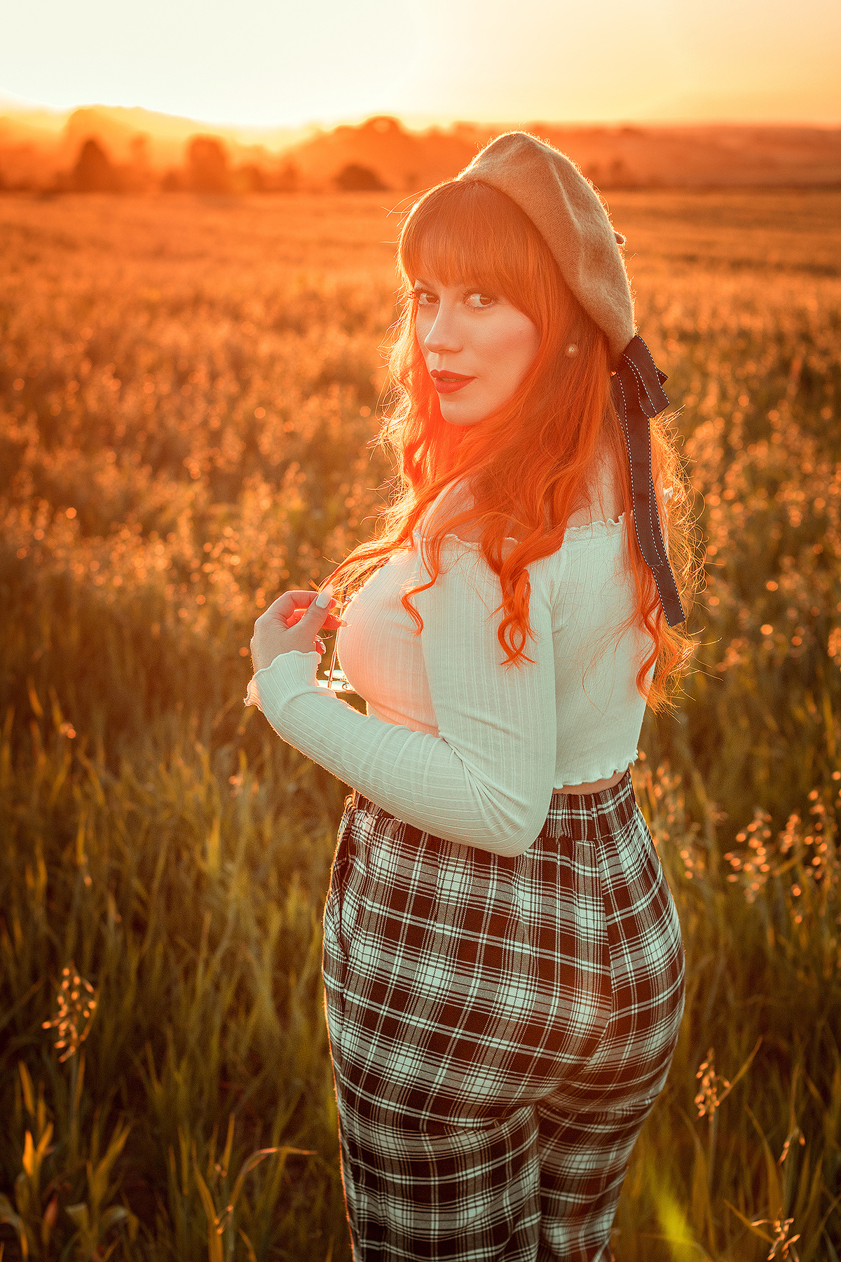 Ensaio Feminino Campo com Pôr do Sol - Colônia Witmarsum