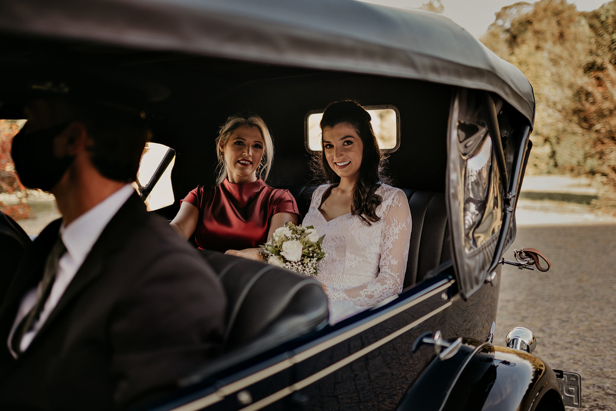Noiva no Carro Elopment Wedding Curitiba/PR