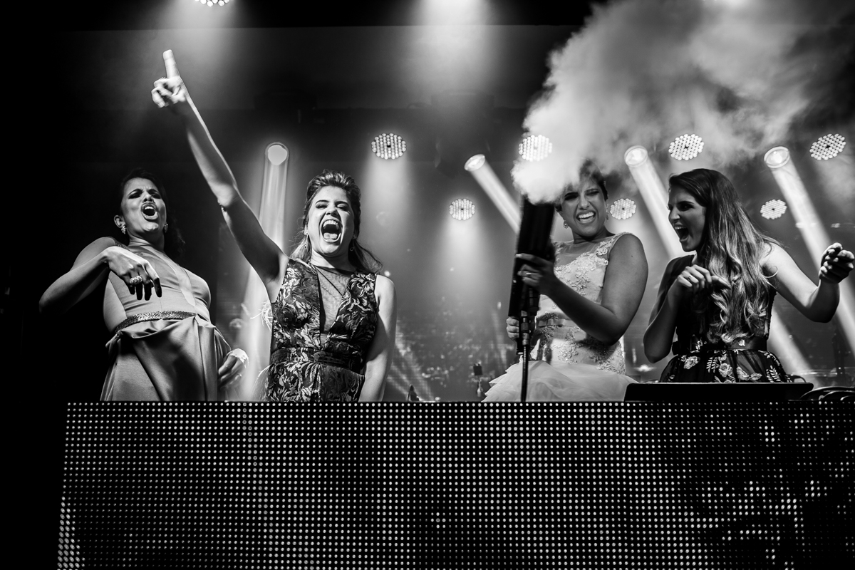 Making of da Noiva, Casamento Religioso, Fotos de Casamento, Inspiração para Casamento, Cerimônia, Festa de Casamento, Recepção de Casamento, Casamento na Igreja, Lindas fotos de Casamento, Fernanda e Bruno, Timóteo MG