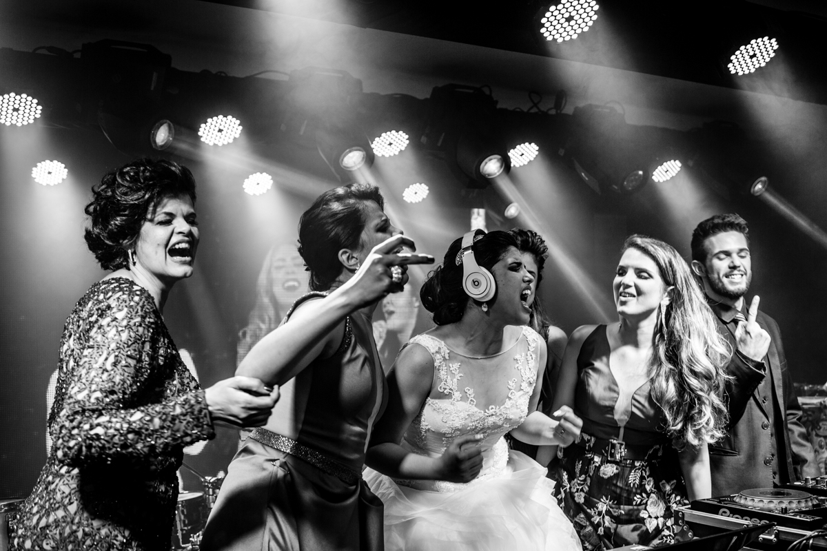 Making of da Noiva, Casamento Religioso, Fotos de Casamento, Inspiração para Casamento, Cerimônia, Festa de Casamento, Recepção de Casamento, Casamento na Igreja, Lindas fotos de Casamento, Fernanda e Bruno, Timóteo MG