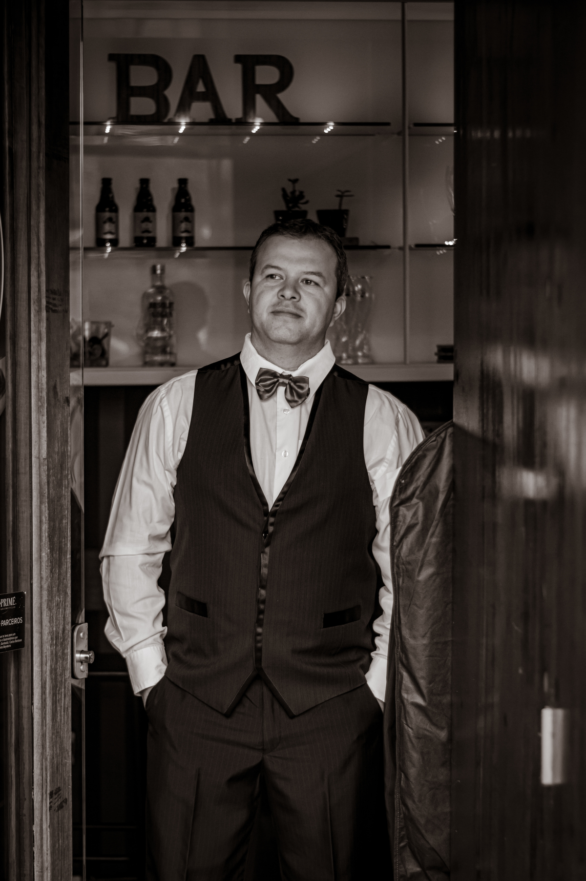 casamento na rua deise e antonio fotografo de casamento em sao leopoldo ensaio wedding em bento gonçalves no caminho das pedras noivo 