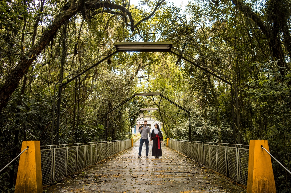 Prova de Toga | Universidade Unisinos | Casal | Corredor | Ponte