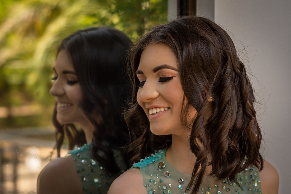 ensaio de 15th debutante rafaela lampert fotografo profissional de ensaio pessoal em sao leopoldo casal boeira espelho de janela