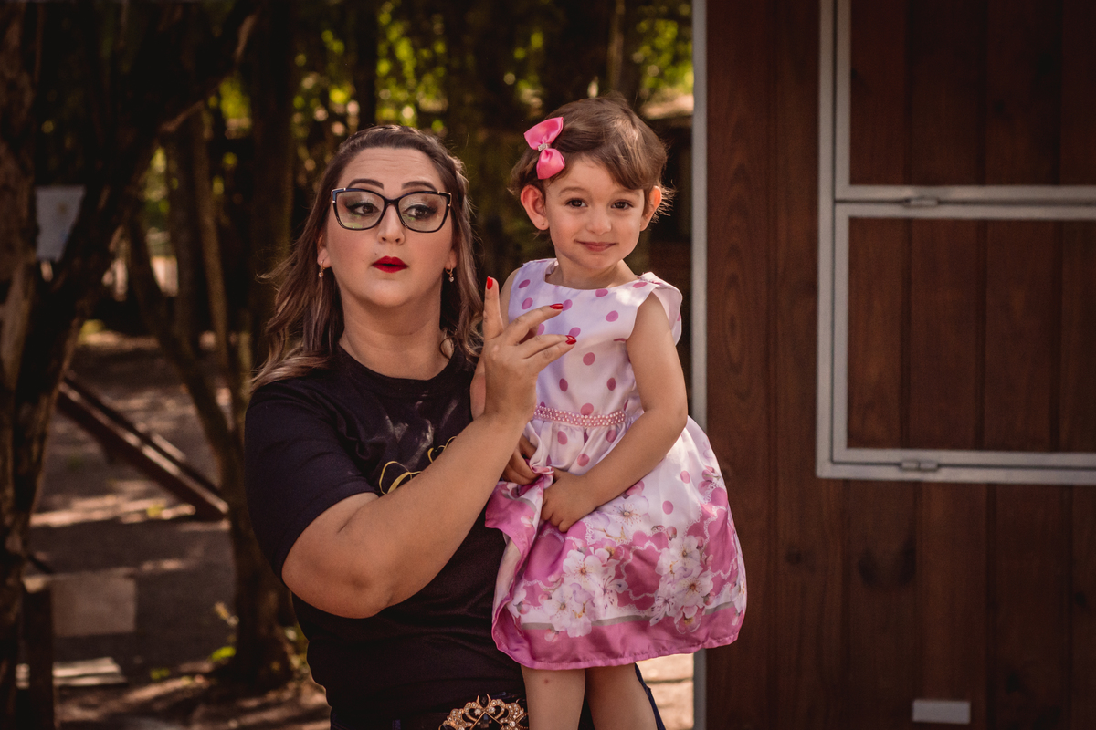 Foto de criança espontânea. Fotógrafo de Formatura em São Leopoldo. 