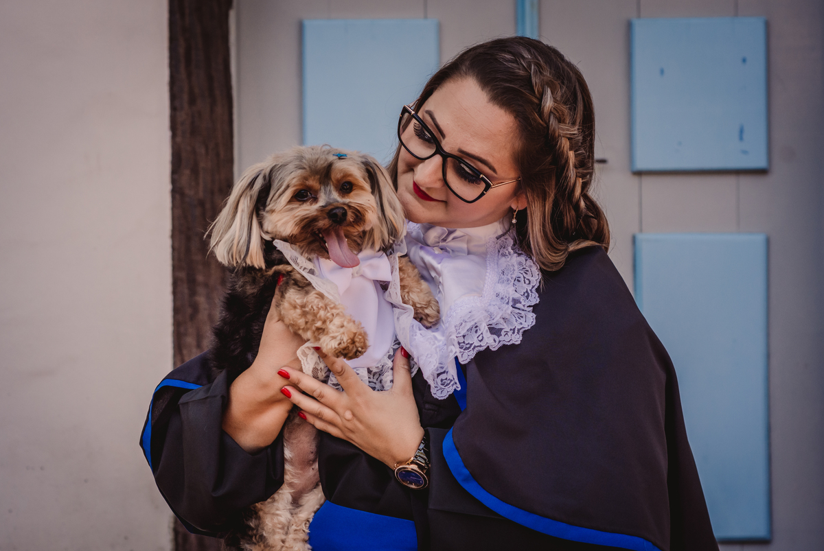 Foto de Pet, mãe de cachorro. Fotógrafo de Formatura em São Leopoldo. 