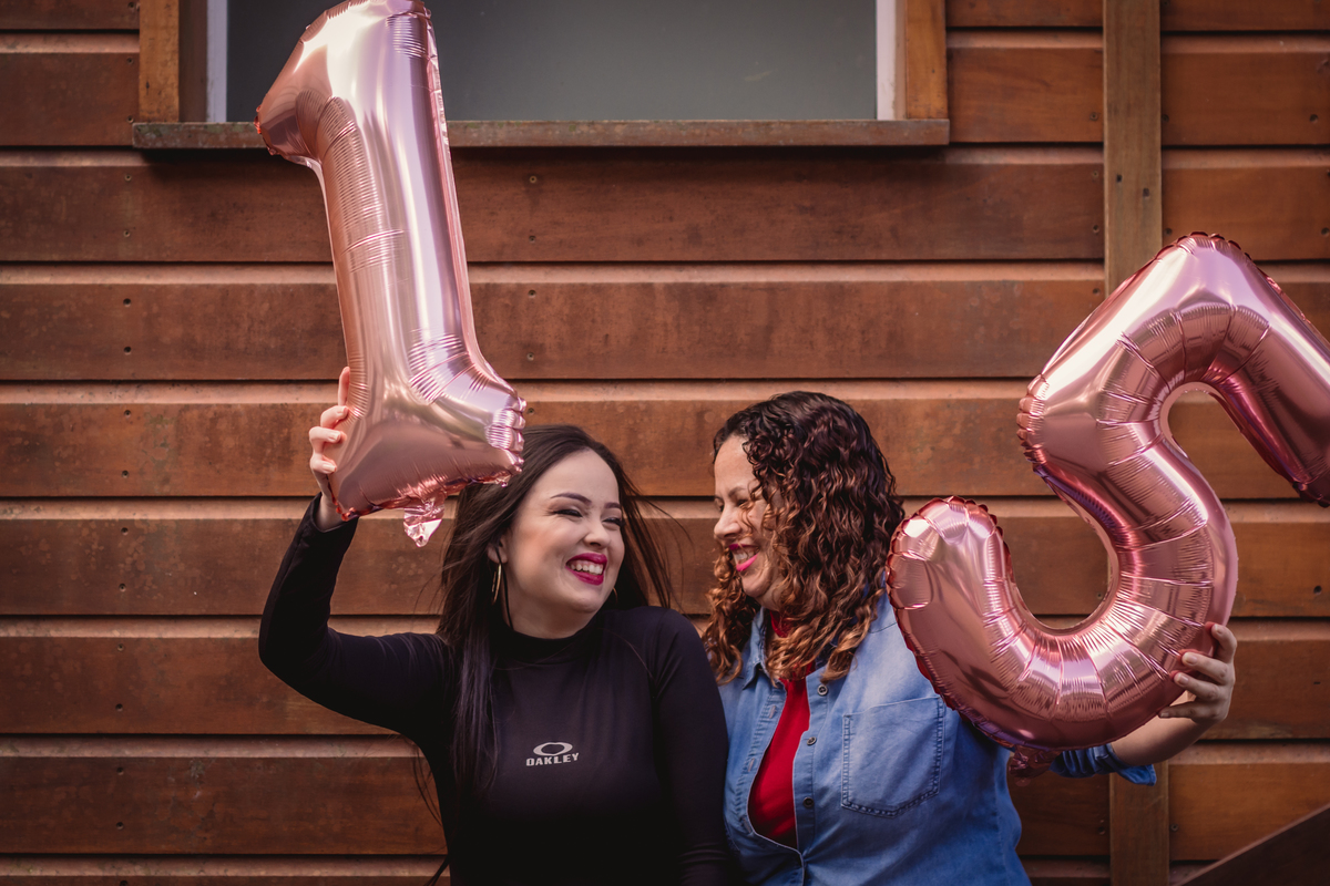 Book de Debutante | Ivoti - RS | São Leopoldo - RS | Rocket Club | Balão de 15 | Parede de Madeira