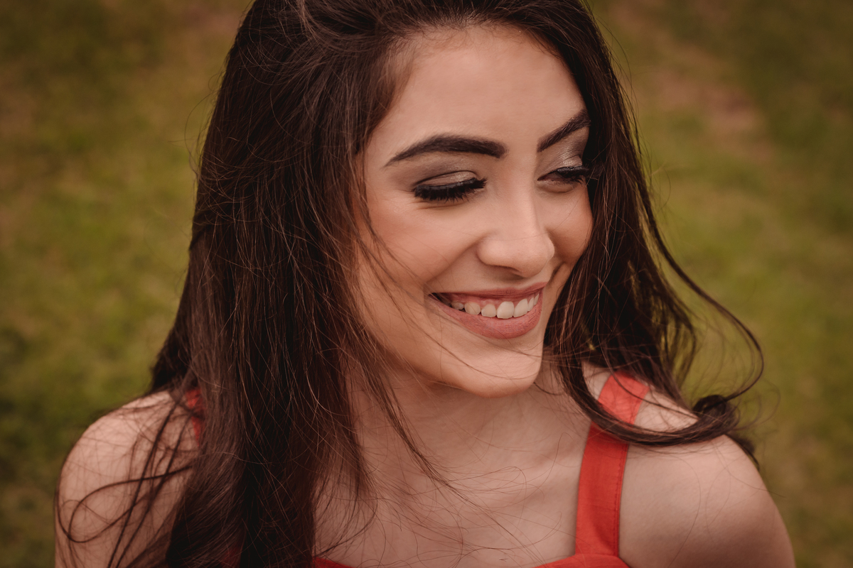 Book de Debutante Gremista | Book com Kimono Dobok de 15 Anos | Book em Dois Irmãos | Fotos com Fumaça Colorida | Ensaio com Pó Colorido | Família | Família Gremista | Fotos de Debutante que luta Taekwondo | Sorriso