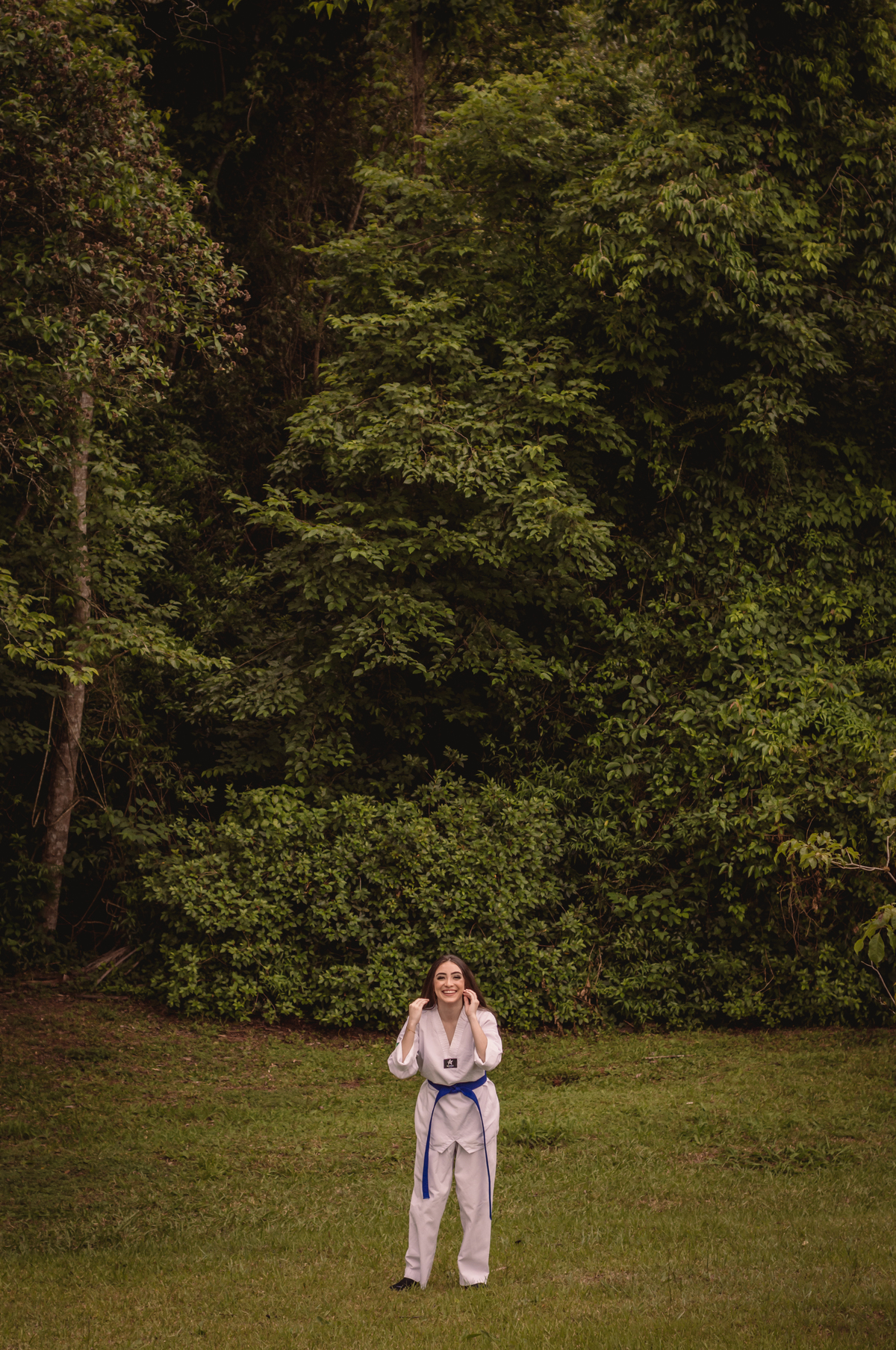 Book de Debutante Gremista | Book com Kimono Dobok de 15 Anos | Book em Dois Irmãos | Fotos com Fumaça Colorida | Ensaio com Pó Colorido | Família | Família Gremista | Fotos de Debutante que luta Taekwondo | Kimono Dobok