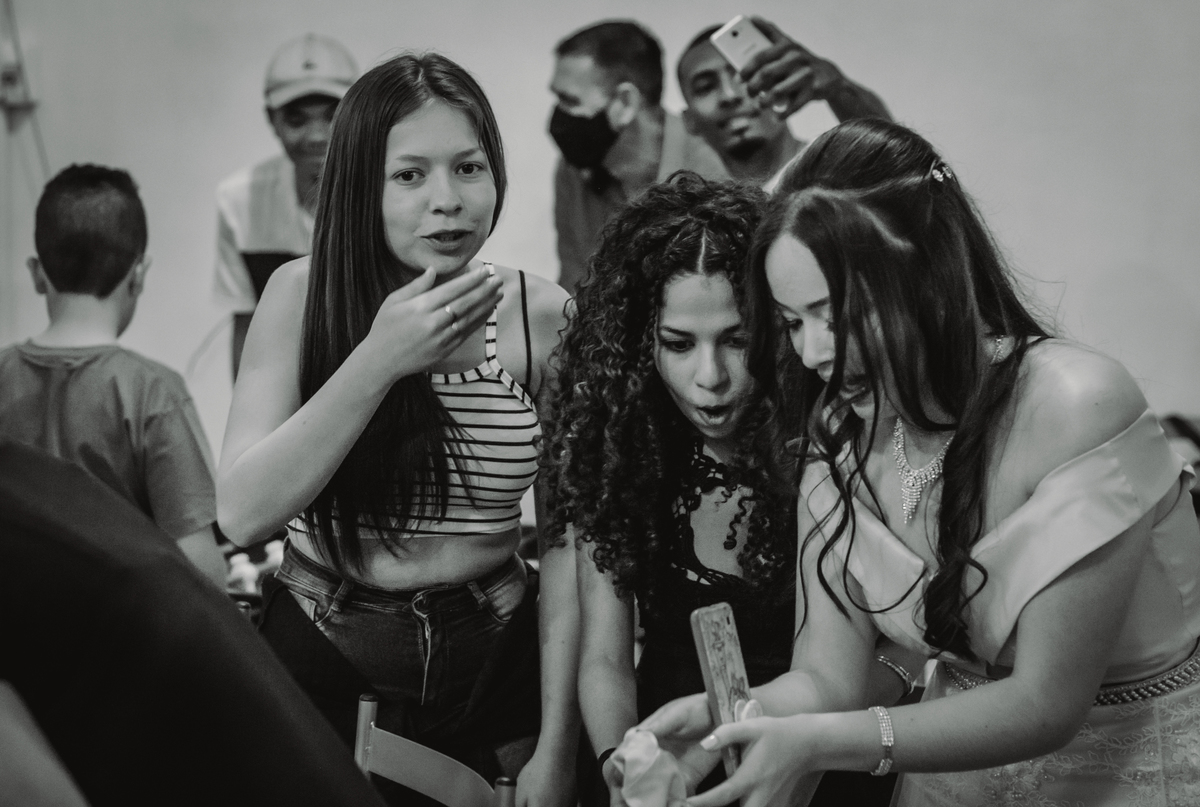 Festa de 15 Anos | Debutante | Temática Friends | Central Perk | Aquele com que a Fran fez 15 | Celular caindo | Momentos