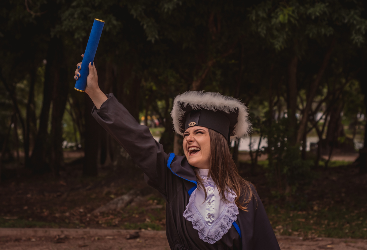 Fotos de Formatura | Book de Toga | Capelo | Canudo | Parque da Redenção | Fotógrafo de Formatura | 