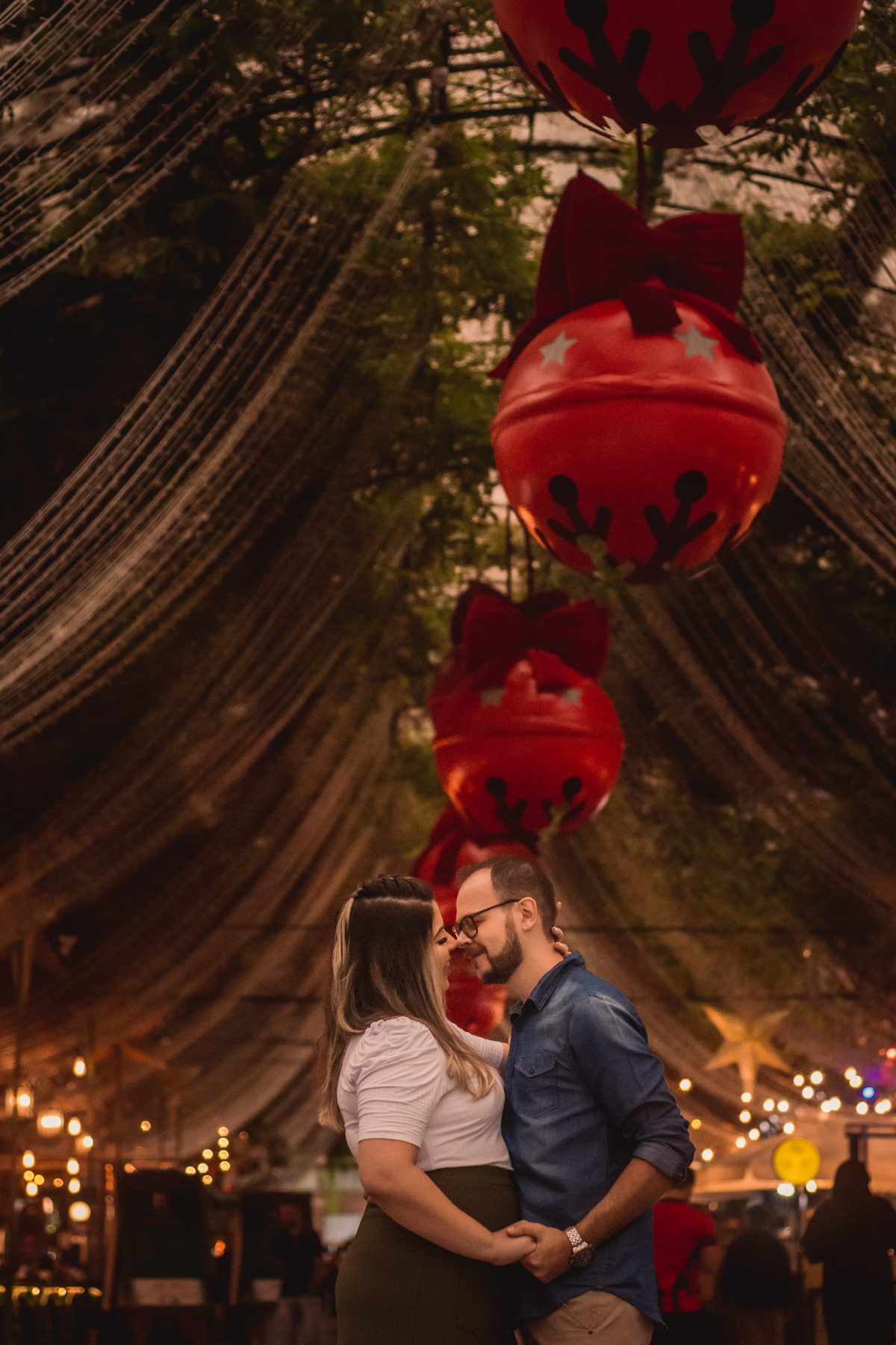 Fotógrafo de Casamento em São Leopoldo Fotógrafos de Pré-Wedding em São Leopoldo Fotógrafo de Casamento em Gramado book de casal em gramado book de casal em nova petrópolis grêmio casal gremista sol chuva guarda-chuva fotos urbanas de casal 