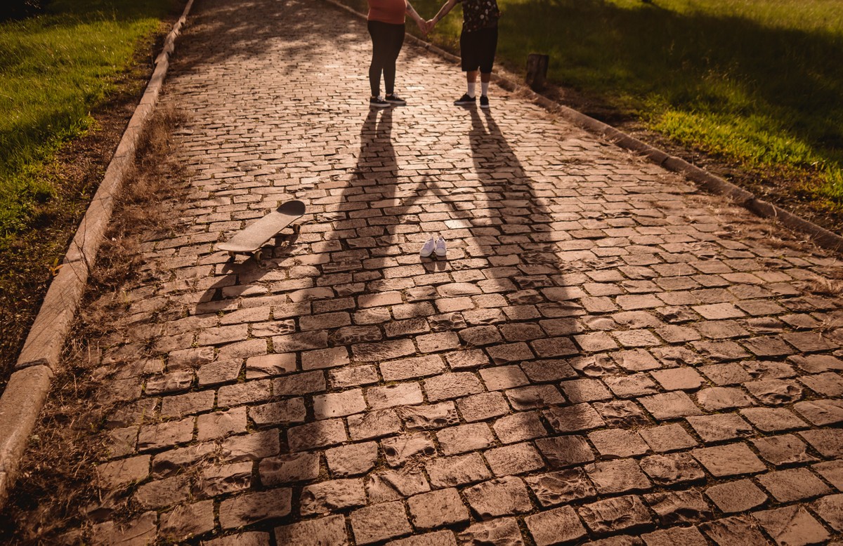 fotografo profissional de gestante em sao leopoldo fotos diferentes de gestacao fotografias autorais e criativas com skate sk8 parque0 do trabalhador sao leopoldo Coração