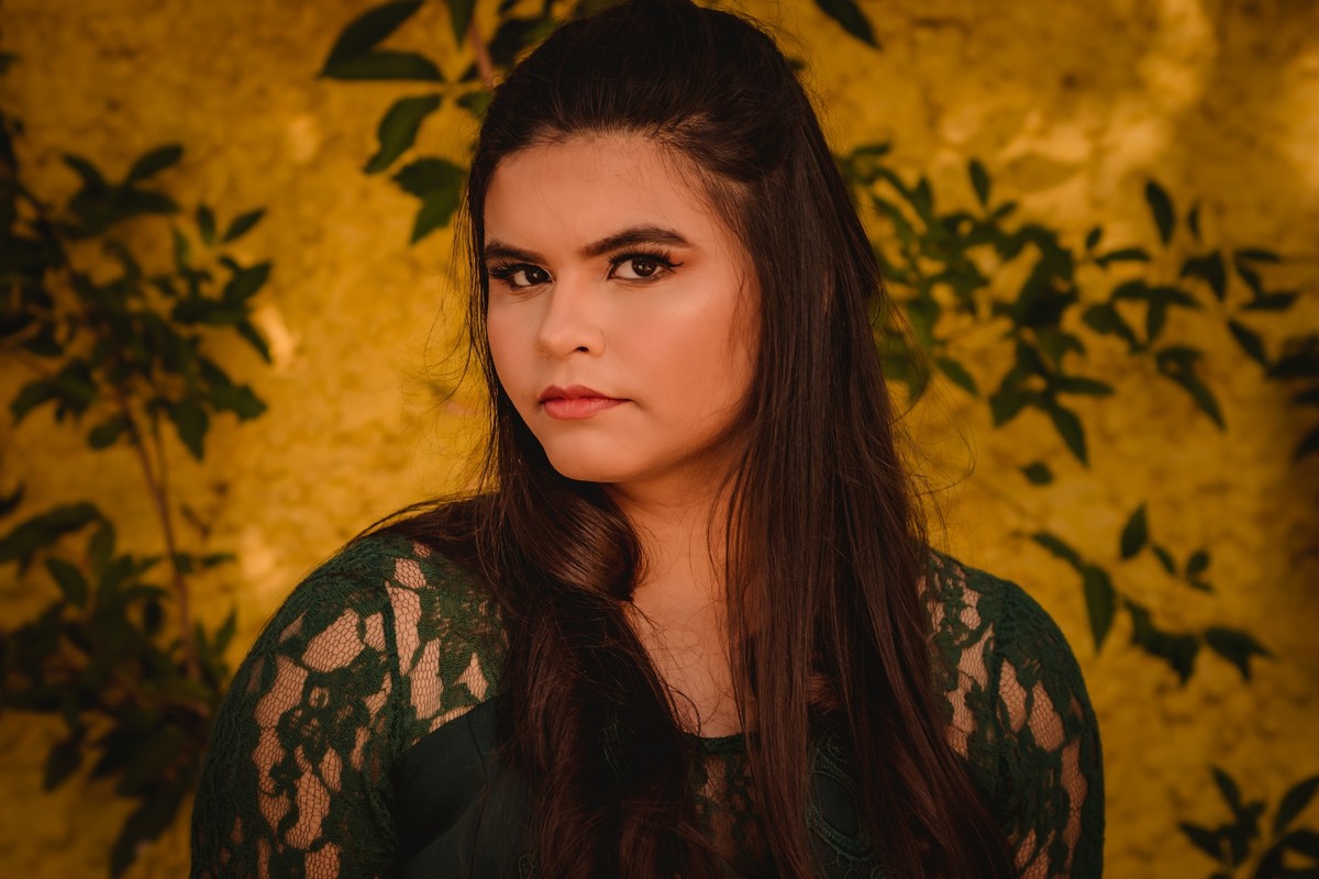 fotografia de debutante criativa em dois irmaos rs fotografo profissional de debutante 15 anos em sao leopoldo dia ensolarado serra gaucha rs moinho collet maria eduarda souza olhar desnumbrante dela