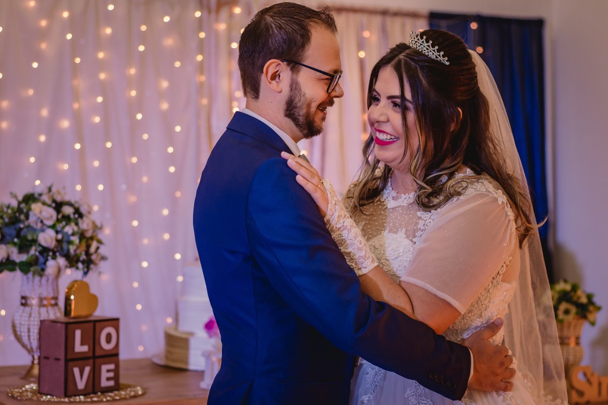 fotografo de casamento em sao leopoldo fotografia de wedding igreja scharlau sao leo tutti frutti casa de festas casorio samuel e nathalia venancio noivos ele ela fotografia autoral Love