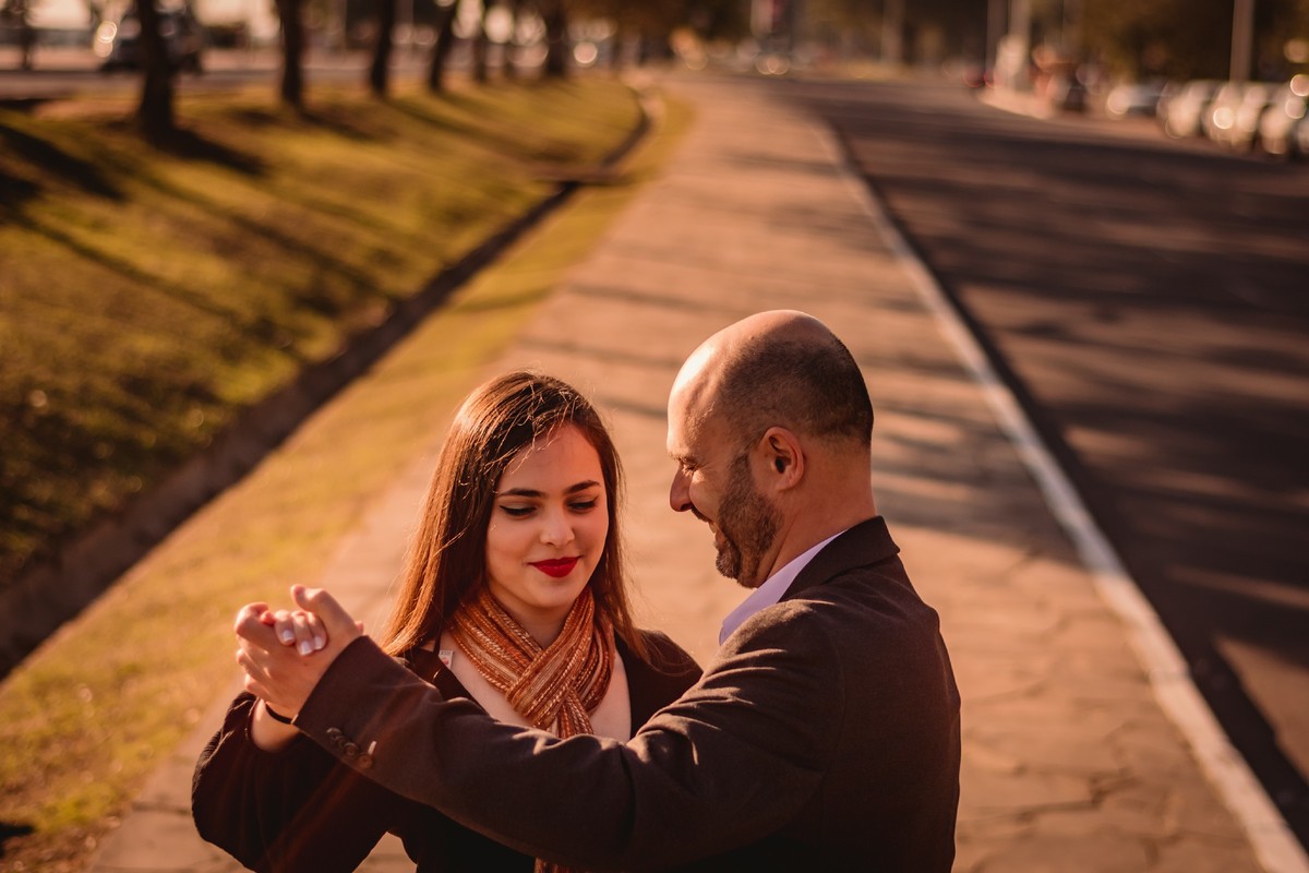 fotografo de sao leopoldo fotografia criativa centro historico porto alegre usina do gasometro cais do porto fim de tarde luz do sol por debutante 15 anos fotografo profissional vale dos sinos