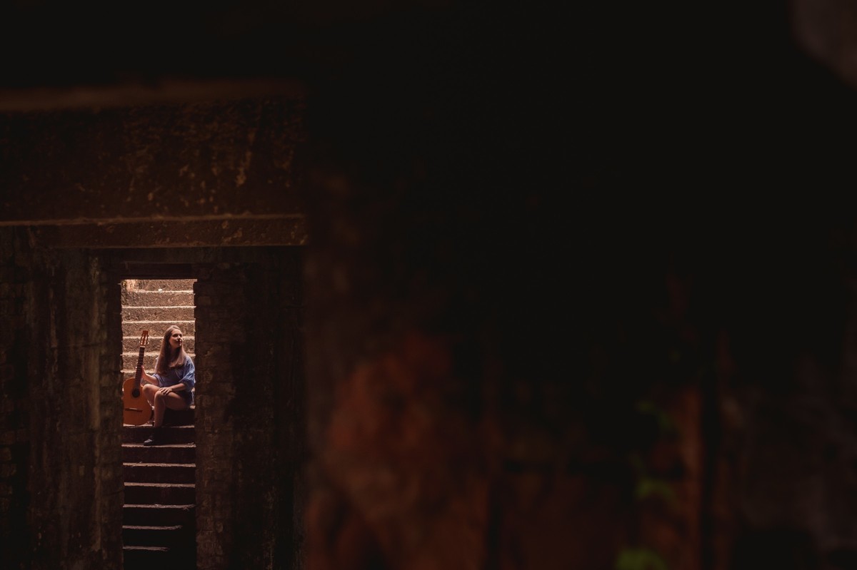 fotografo profissional em sao leopoldo fotografia pessoal debutante 15 anos morro reuther canela cassino em ruinas lages de pedra gramado rs aventura foto autoral casal boeira lá na escada