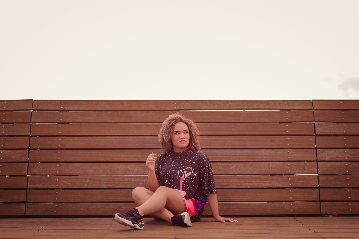 fotografo de debutante em sao leopoldo ensaio de 15th em porto alegre gasometro cidade historica vestido rosa cachorro lulu cais maua fotos urbanas casal boeira