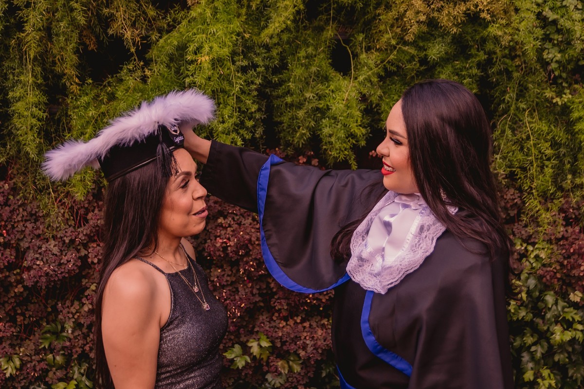 ensaio de formatura em ivoti rs formanda de logistica fotografo de formatura em sao leopoldo rs michelle quadros casal boeira