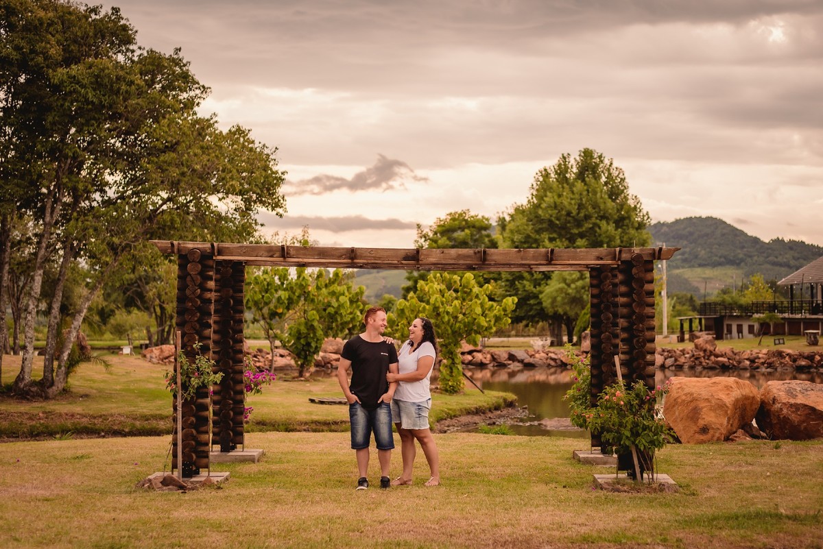 pre wedding karoline e paulo ensaio de casal em linha nova rs fotografo de casamento na serra gaucha rs pre wedding casal boeira