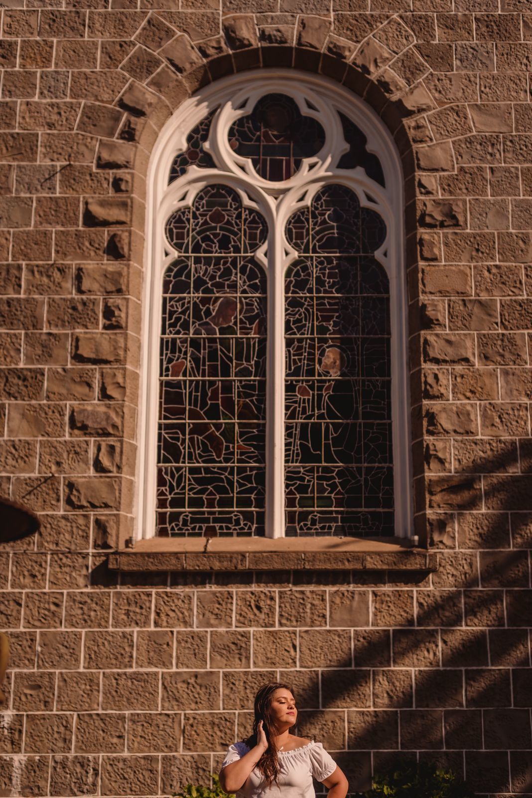 ensaio de debutante na serra gaucha sao chico canela gramado porto alegre rs fotografo de 15th casal boeira vestido de debutante rosa pinheiros por do sol pó colorido ruinas do cassino parque knijnick redencao poa rs fotografo profissional debutante