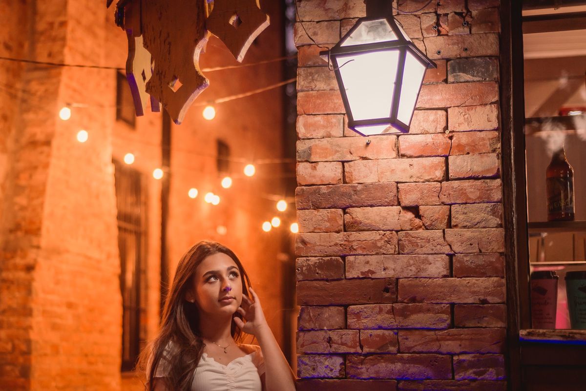 ensaio de 15th na serra gaucha rs
fotografo de debutante em sao leopoldo
gramado
canela
nova petropolis
linha brasil
casal boeira 
fotografo profissional de debutante
15 anos
linha brasil
paisagem 
pedra
por do sol
dia ensolarado
morro
vento no cabelo
