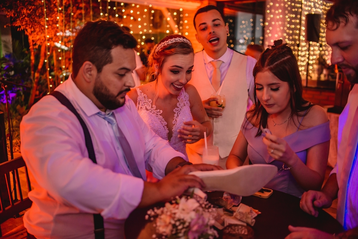 wedding eduarda e davi fotografo de casamento em sao leopoldo rs steigen eventos blend spartan chuva fotografia wedding casal boeira casamento na chuva temporal arco iris festa dança especial homenagem lava pés fotografo wedding sao leo nh rs sl boei