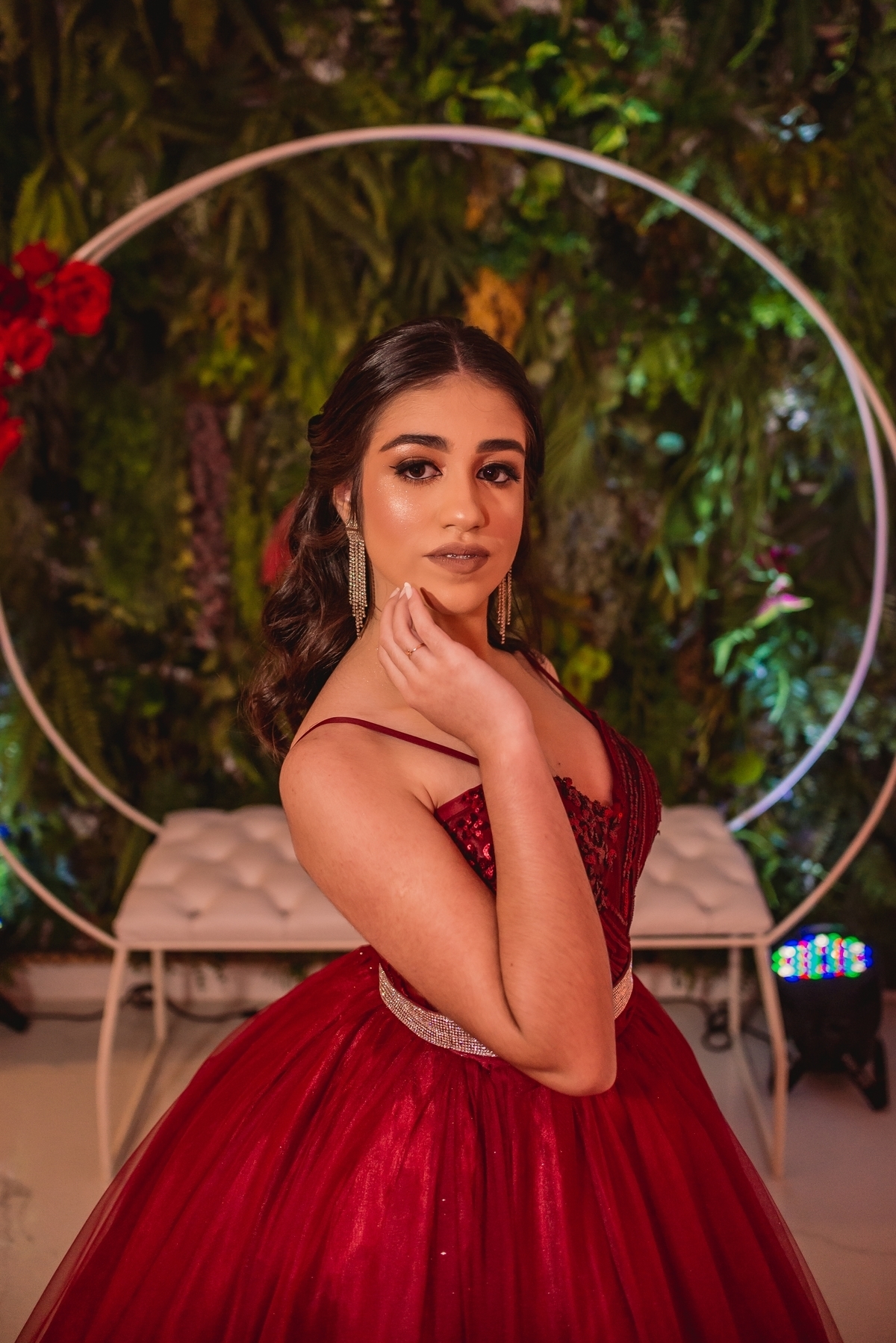 festa de 15th julia araujo fotografo de debutante rs canoas sao leopoldo festa de 15th 15 anos casare casal boeira
festao vestido bordo vermelho maquiagem make penteado casa rê eventos canoas rs casal de fotografos rio grande do sul balada amigas