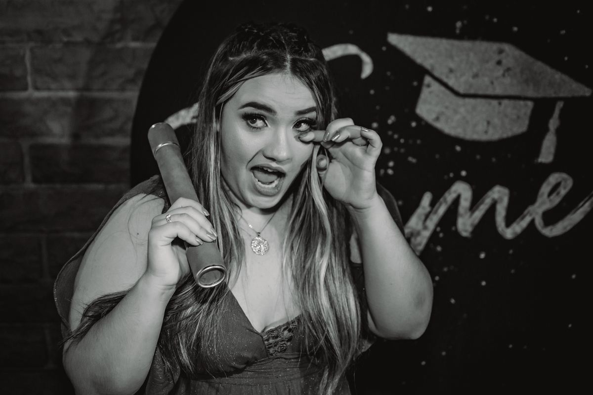 comemoracao de formatura sabrina stephany comemoracao de formatura de enfermagem em sao leopoldo rs ensaio na independencia em sao leo fotografo de formatura casal boeira