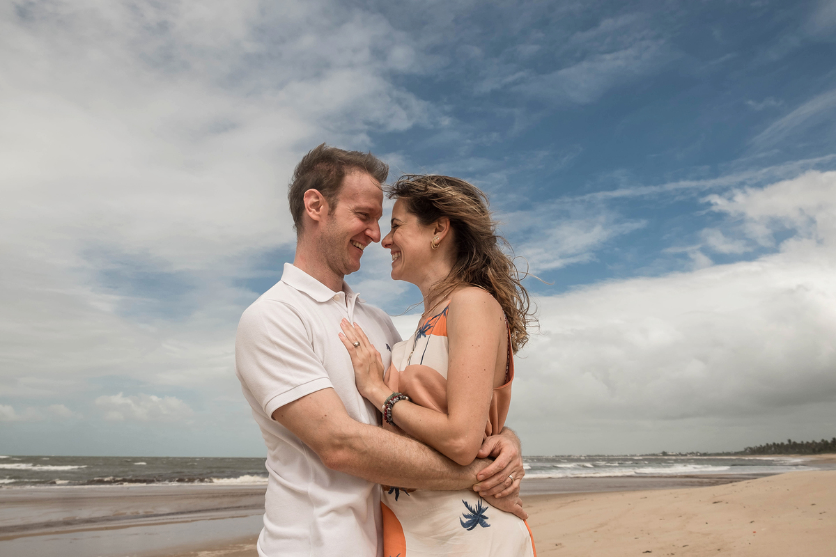 Mayara e Denis na Praia do Forte, Bahia.