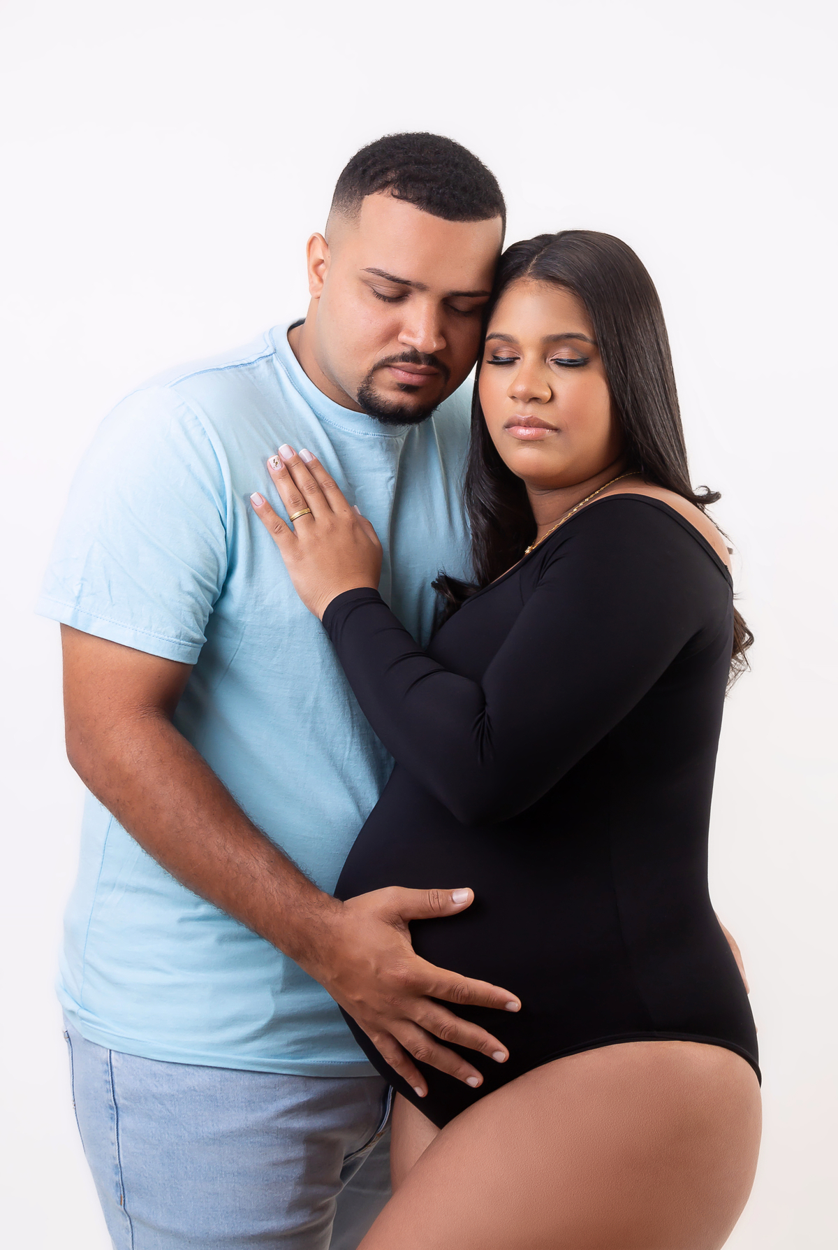 mamãe e papai se abraçando