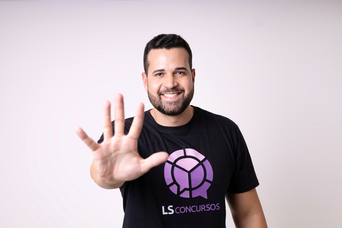 administrador apresentando o 5 