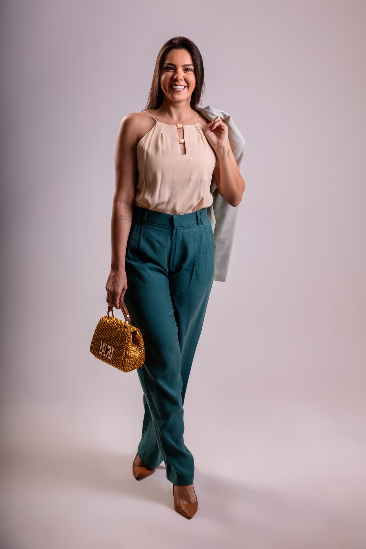 CONSTRUÇÃO DE IMAGEM - ARQUITETA