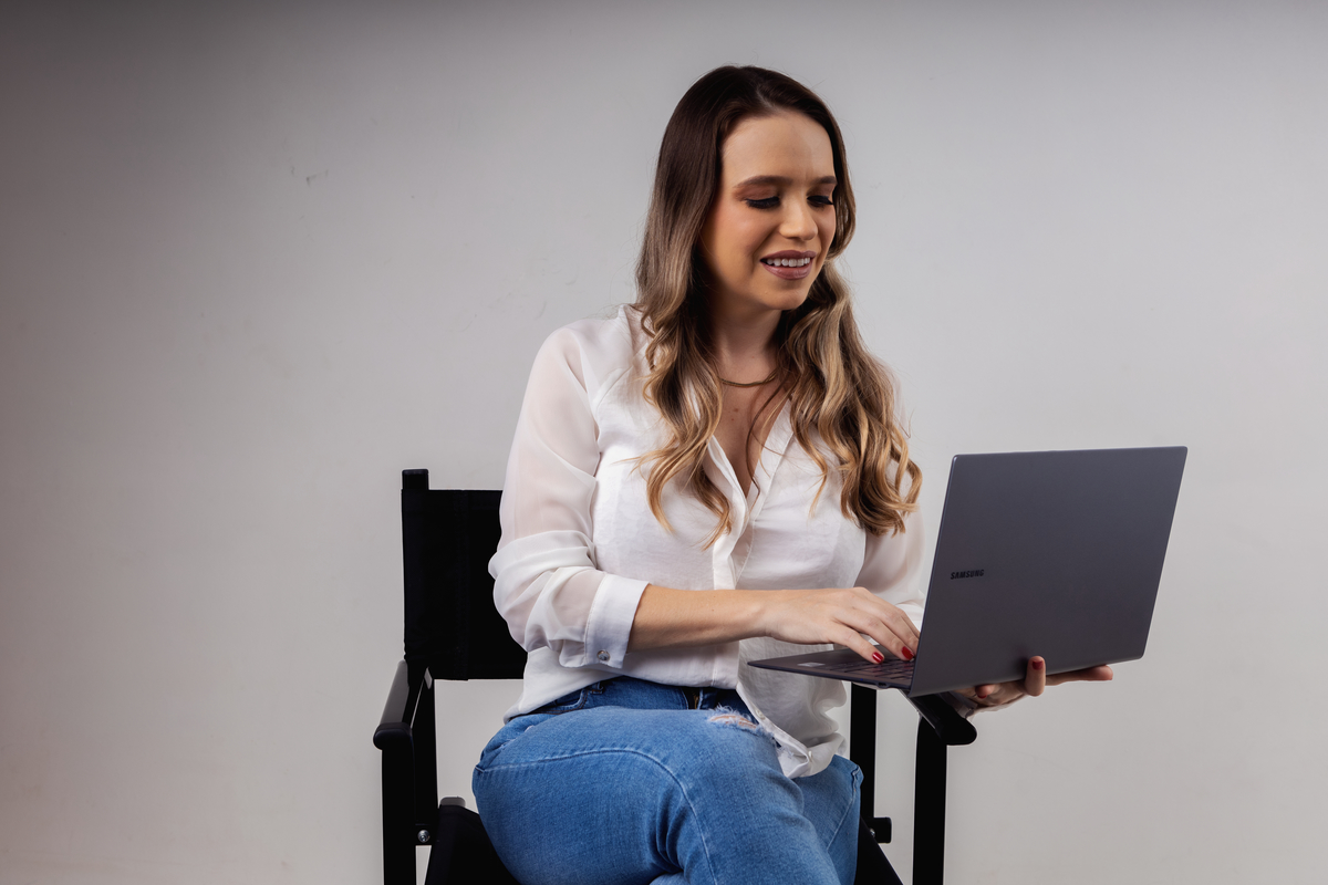 CONSTRUÇÃO DE IMAGEM FONOAUDIÓLOGA