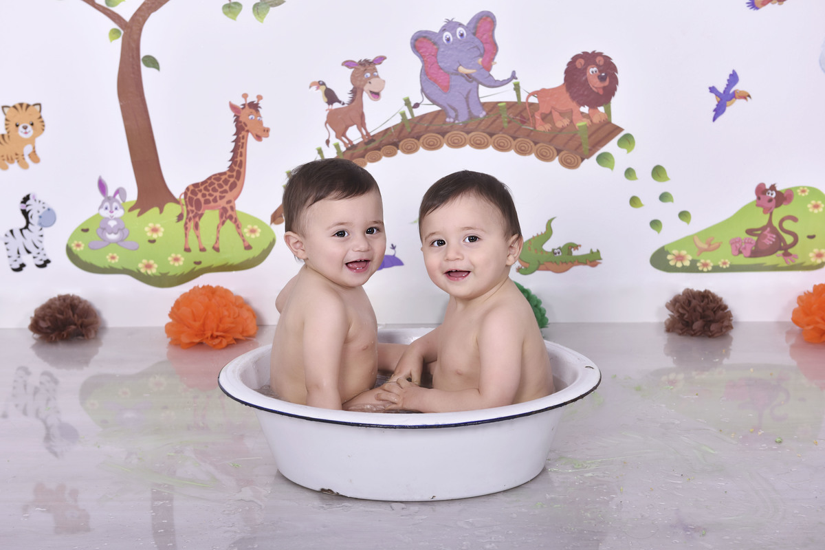 melhorfotografabebe,estudiofotografia,amormaior, odeceixemaravilha,Algarve,fotografiabebes,, sweetbabyfotografia,animaisdaquinta,cenarioencantador,bolo,fotografiafamilia,smashthecake,susananovaisfotografia,asmaisbonitasfotografias,banho,agua,gemeos