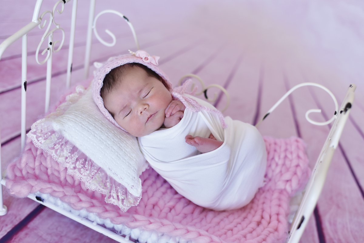 camaferro,enroladinho,booknewborn,bebe,fotos,corderosa,bebegordinha